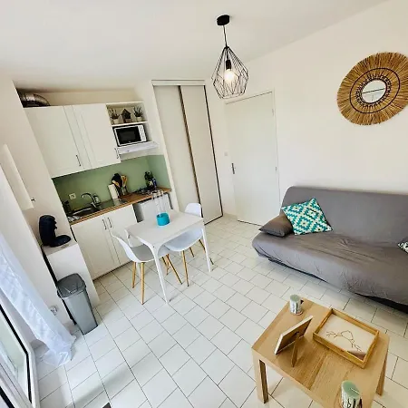 5 Min De La A Pieds,plage Richelieu,le Cap D Agde,pour 2ou 4pers *